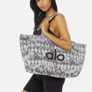 ALO Yoga Black and Gray Women's Tote Bag